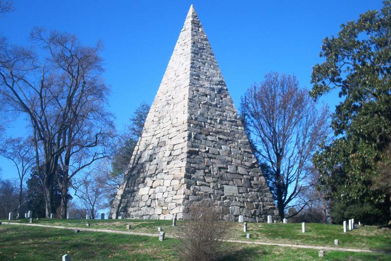 Richmond, VA: Confederate Monument in Hollywood Cemetery