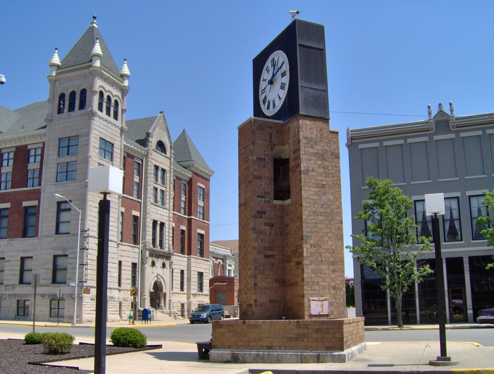 Logansport, IN: Courthouse Clock & Masonic Temple