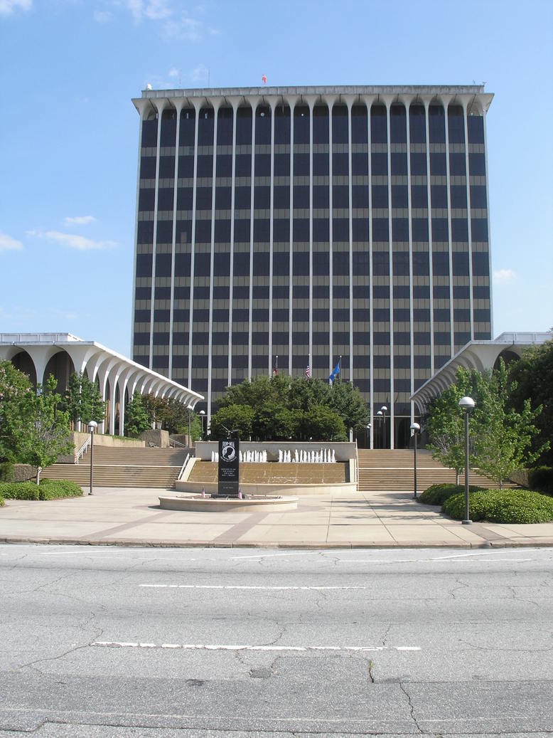 Columbus, GA: Columbus/Muscogee County Gov. Building and MIA Momorial
