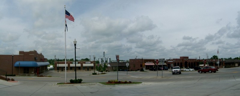 Stockton, MO : Almost all of Stockton was destroyed by a tornado on May