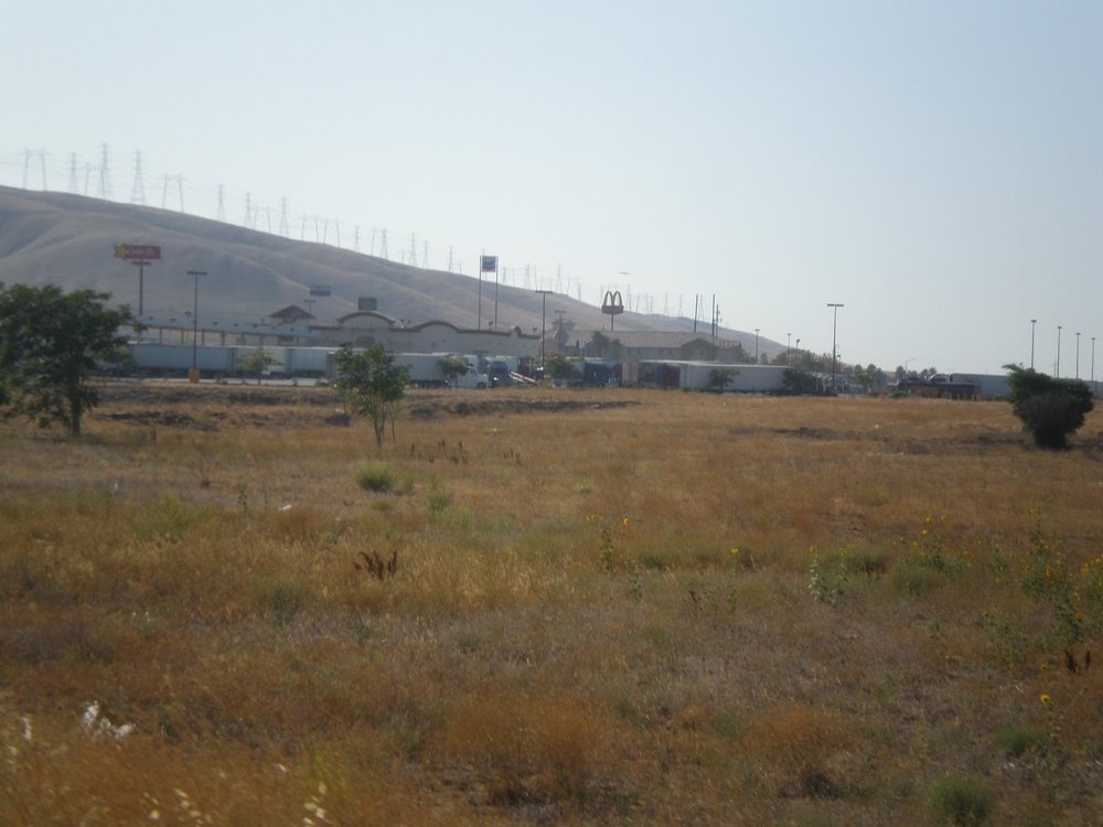 Westley, CA : Westley Truck Stop Along Interstate 5
