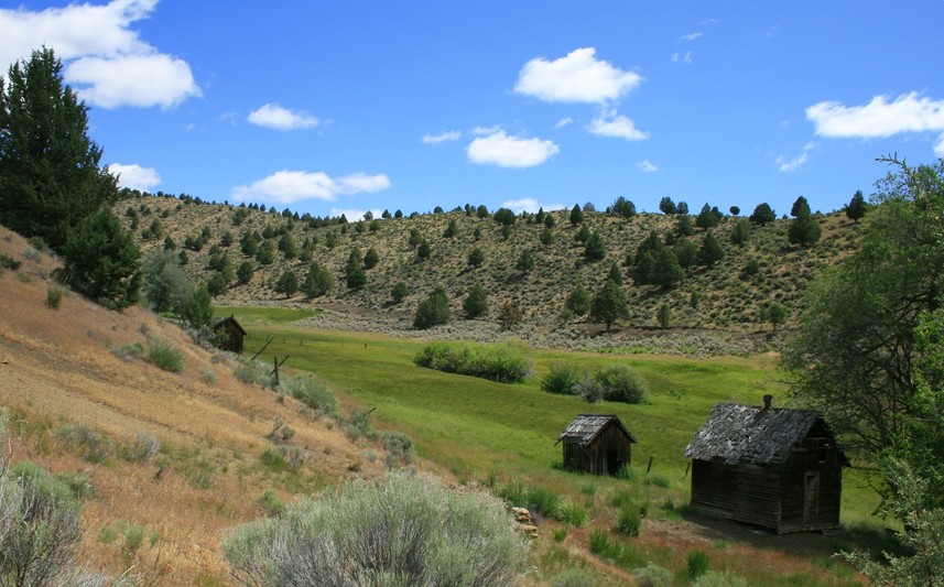 Crooked River, OR : People once lived here.......