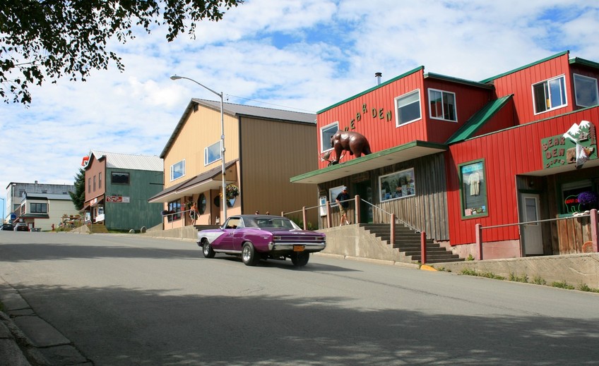 Haines, AK : Bear Den....