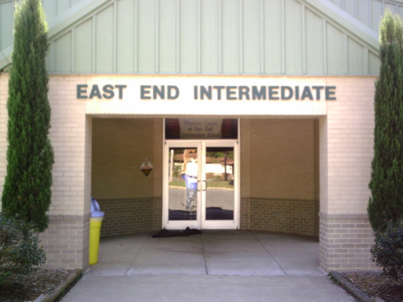 East End, AR: East End Intermediate School