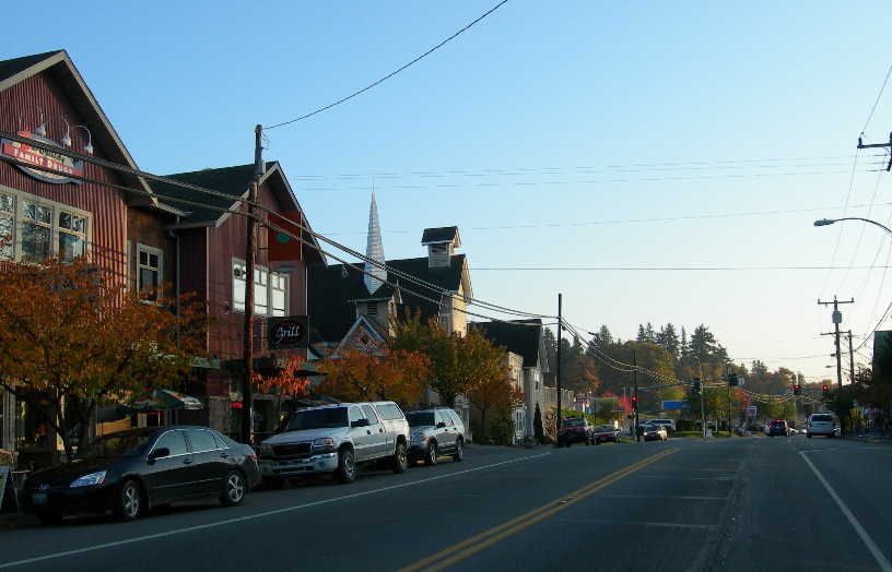 Duvall, WA: A view on of Main Street Duvall, Washington during the fall.