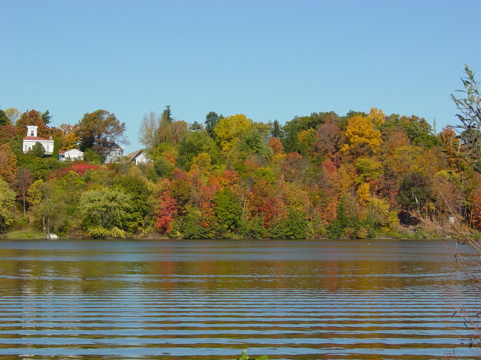 Cohoes, NY: Foliage along the Mohawk River