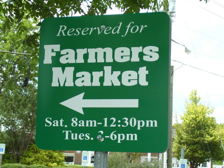 Cary, NC: Downtown Cary - Farmers Market Sign