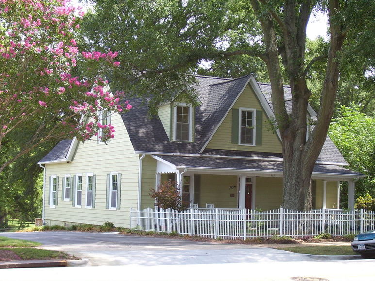 Cary, NC: Downtown Cary - South Academy St House