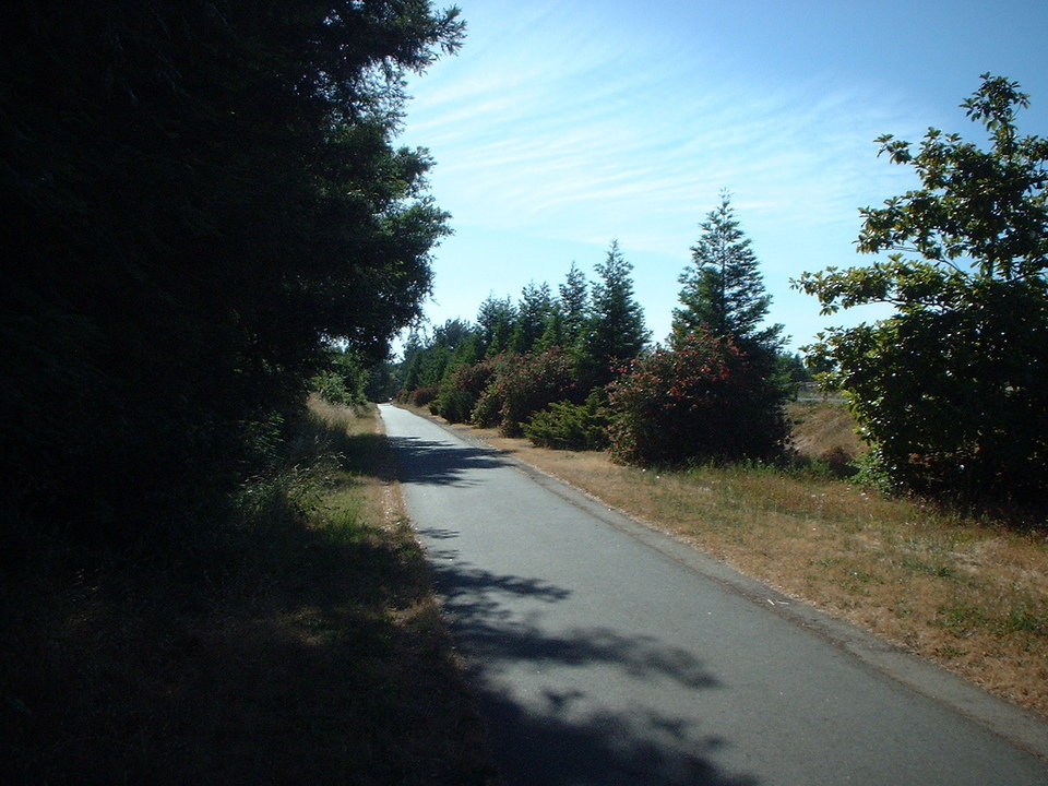 Santa Rosa, CA : Bike trail riding Westward from Santa Rosa, CA, toward ocean.