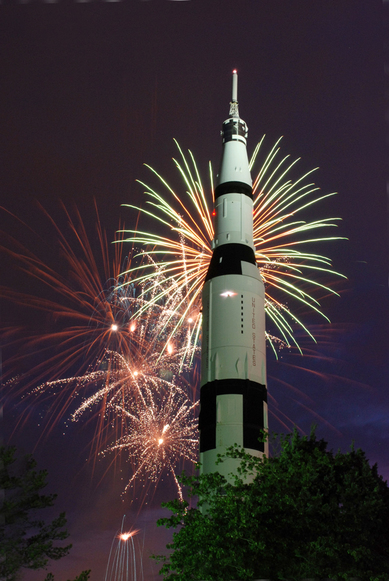Huntsville, AL: Saturn V Rocket at U.S. Space and Rocket Center
