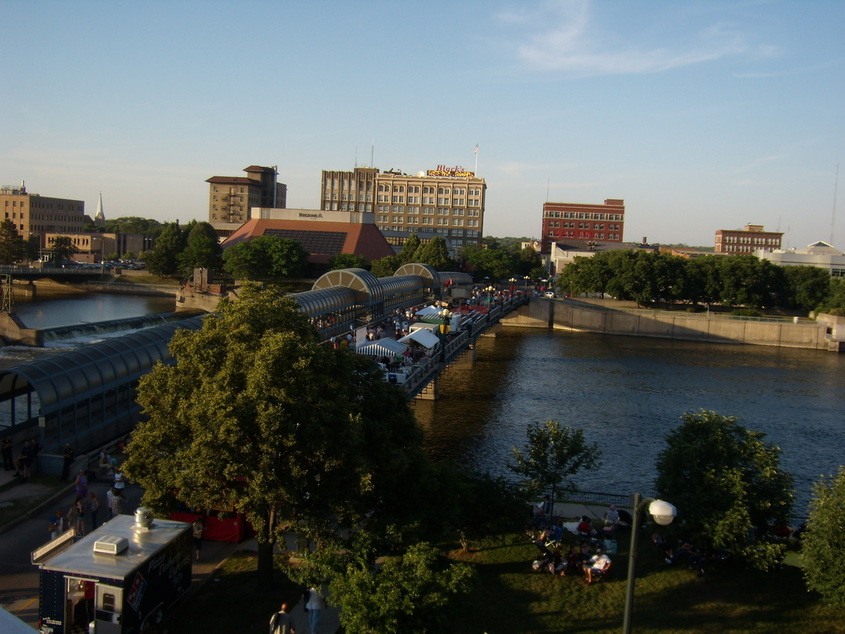 Waterloo, IA: Downtown during the 4th of July Festival