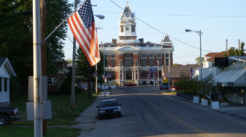 Franklin, IN: Lookig north to the Court house from the Province Park area