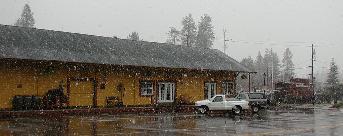 Colfax, CA : One of the rare snowy days downtown Colfax