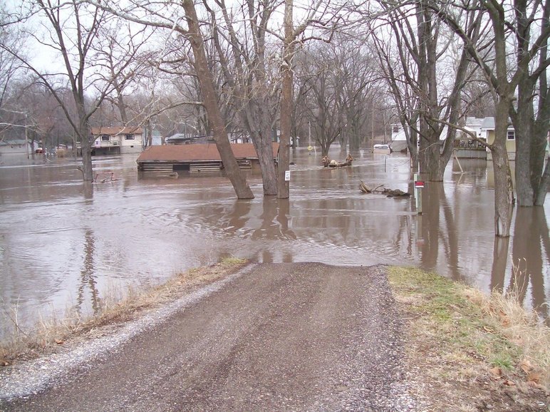 Green Valley, IL: Flood in Green Valley along Mackinaw River...1-11-08