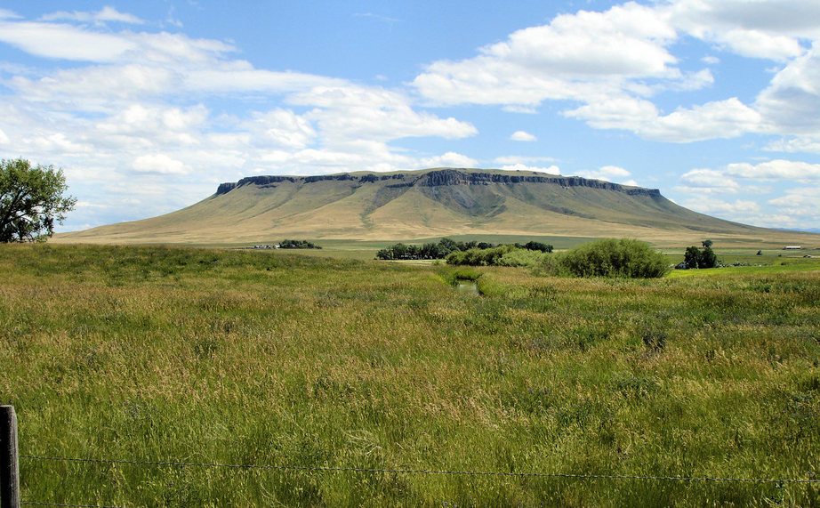 Great Falls, MT : Square Butte west of Great Falls photo, picture