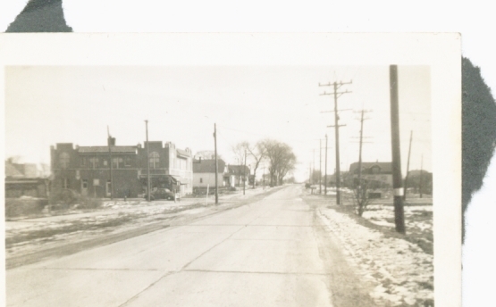St. Francis, WI: Howard Ave looking East from Thompsons woods, or Brust ave. taken in 1939, Store on left is Kowaleskis Grocery store