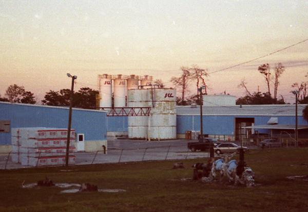 Silver Springs Shores, FL : Cypress Road Factory