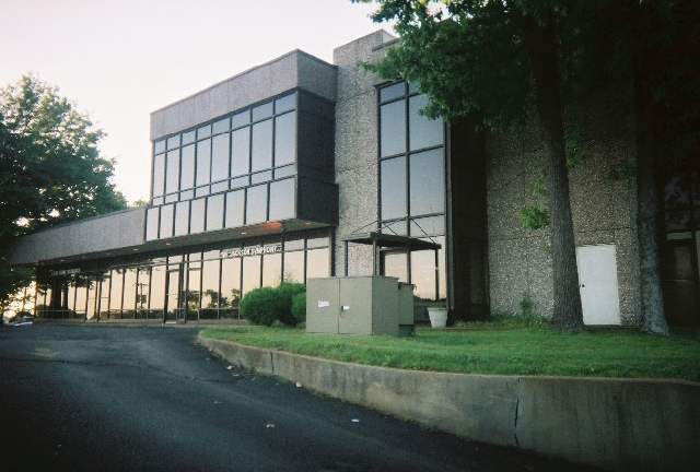 Jackson, TN: Office Building on North Highland