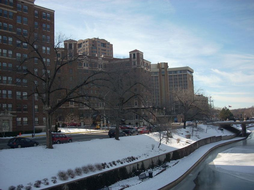 Kansas City, MO : Brush Creek in the Plaza photo, picture, image