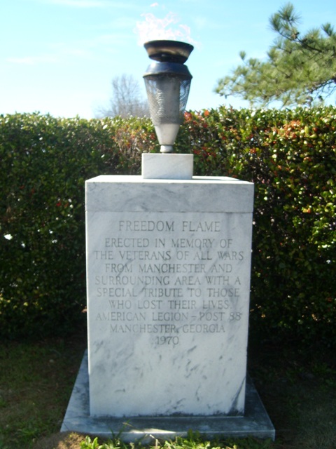 Manchester, GA : Freedom Flame Veteran's Memorial