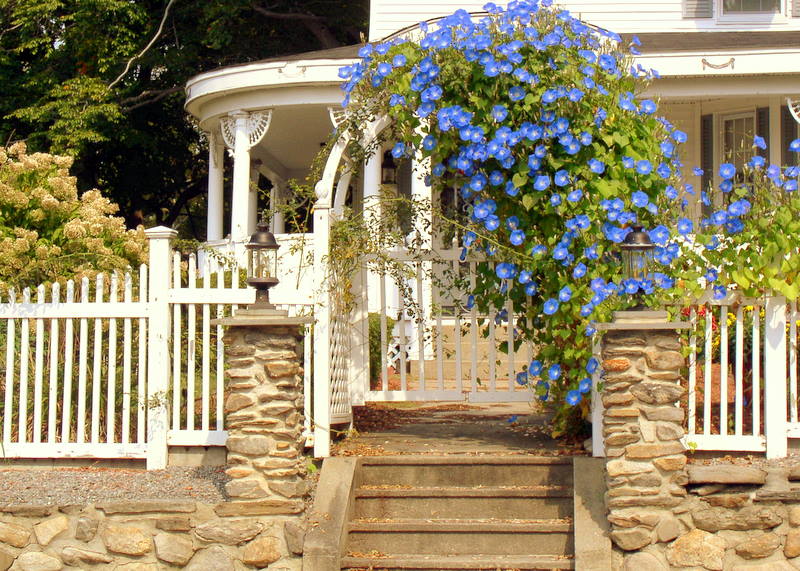 Leominster, MA : Garden Gate