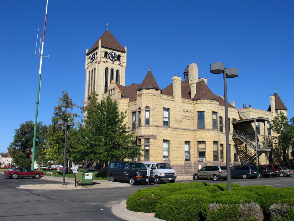 Little Falls, MN: Historic Courthouse and Clock Tower