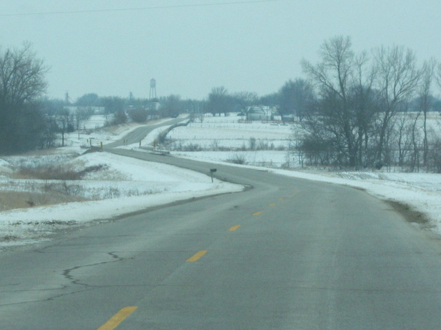 Braymer, MO: Driving into town on County Road A