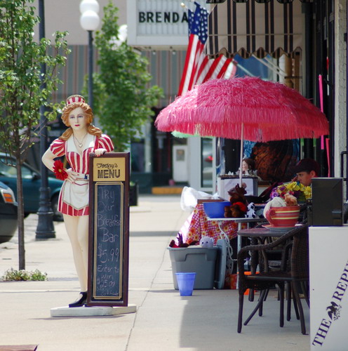 North Vernon, IN : Sidewalk on Madison Ave.