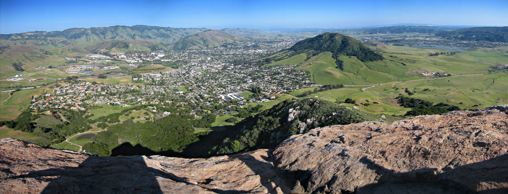 San Luis Obispo, CA: Panoramic of San Luis Obispo from Bishop's Peak