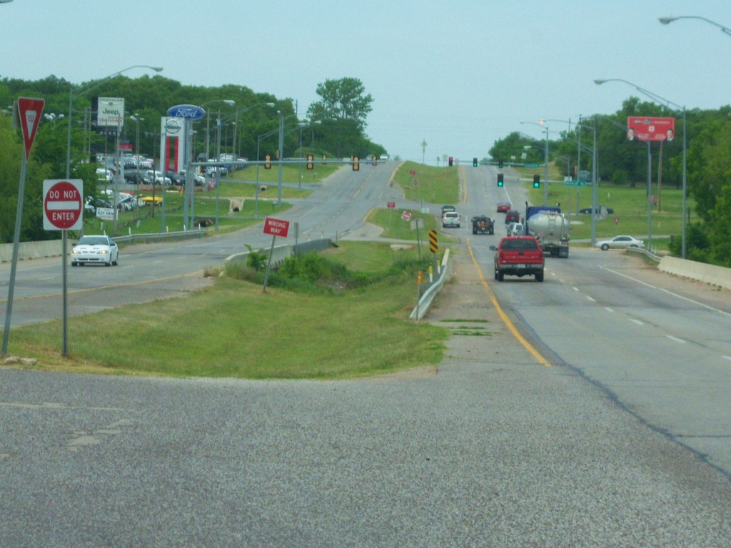 Ardmore, OK : Looking West on US 70