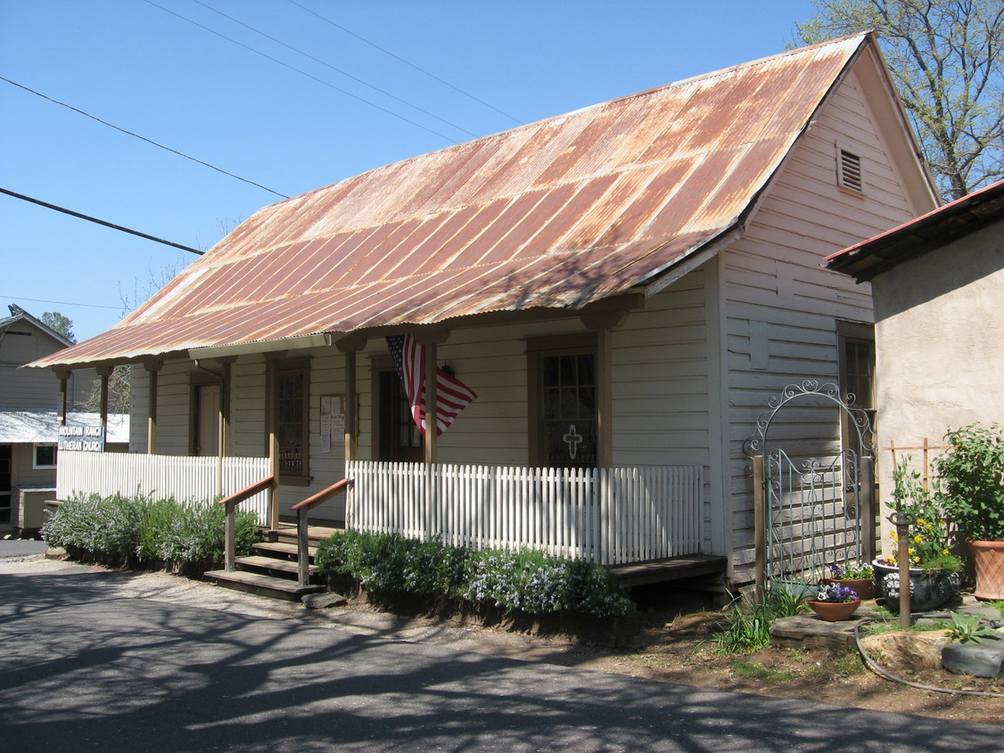 Mountain Ranch, CA : Mountain Ranch Lutheran Church