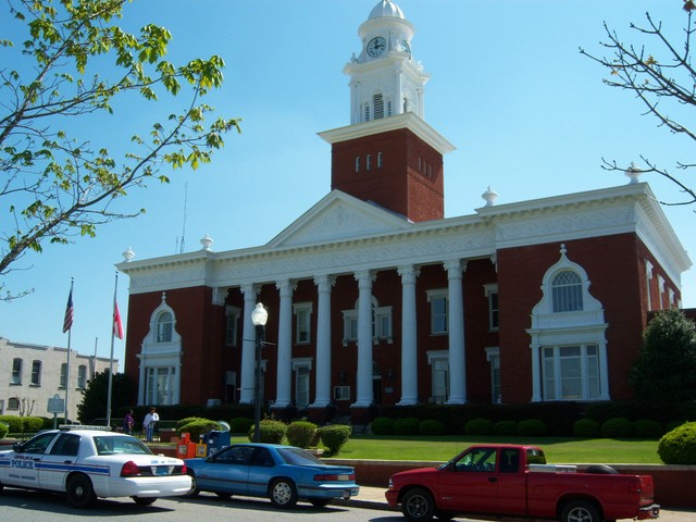 Opelika, AL: Lee County Courthouse