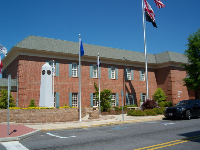 Opelika, AL: City Hall