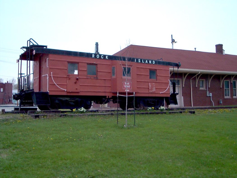 Wilton, IA : Caboose at Wilton Depot 2005