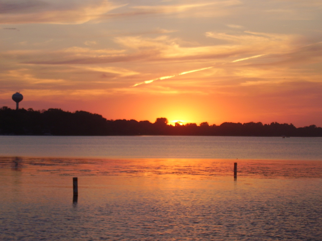 Howard Lake, MN A sunset on Howard Lake from the beach at Lion's Park