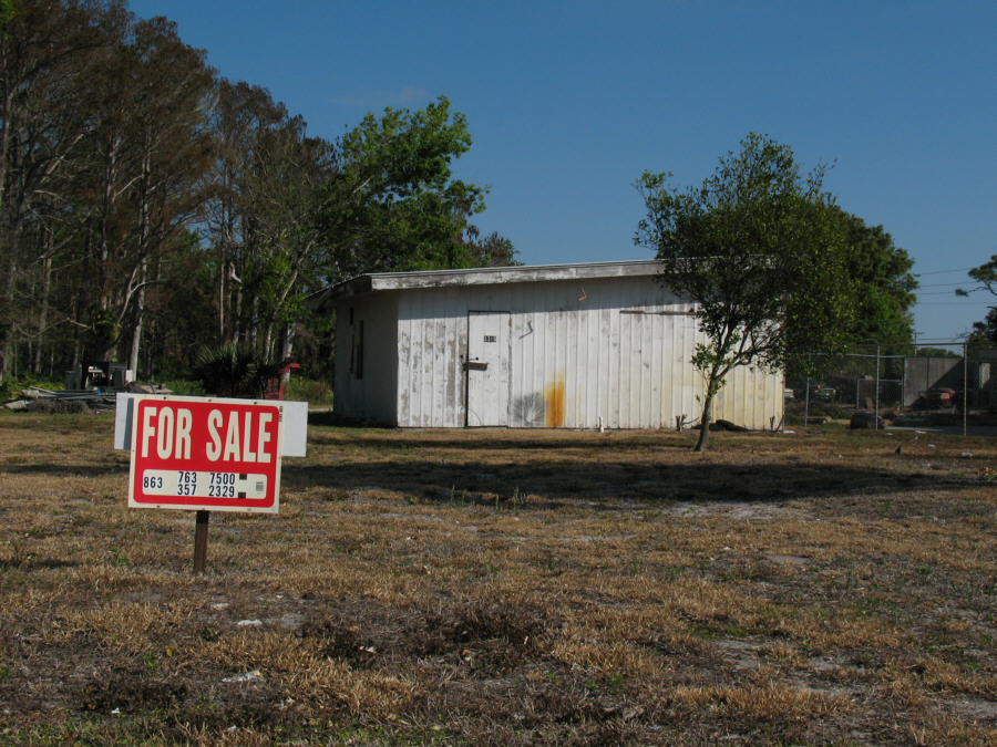 Okeechobee, FL: For Sale