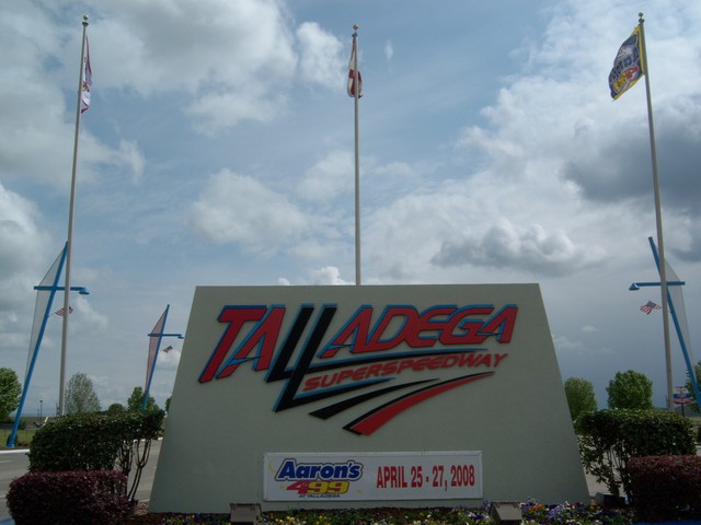 Talladega, AL: Talladega SuperSpeedway Entrance