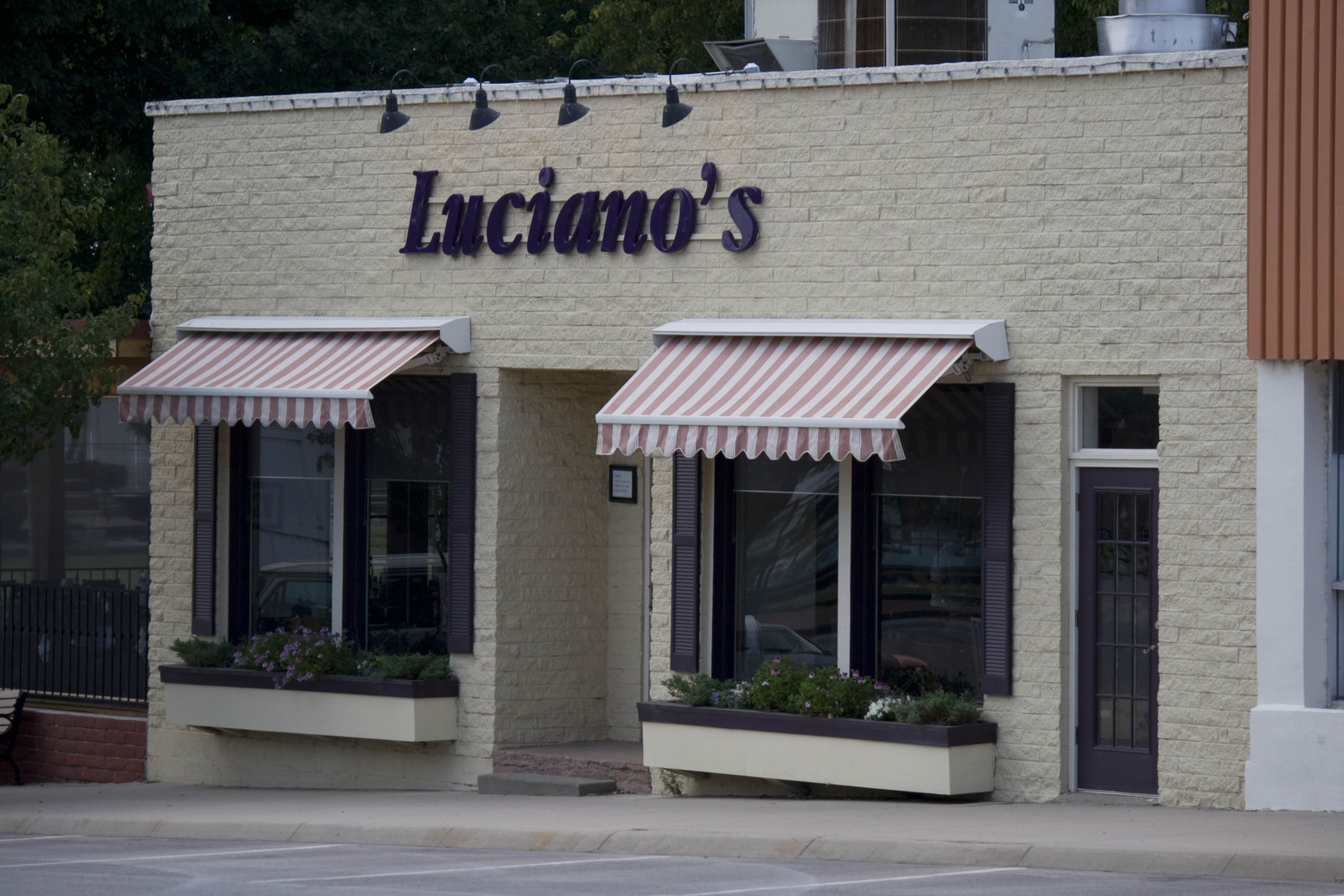 Mulvane, KS: Luciano's
