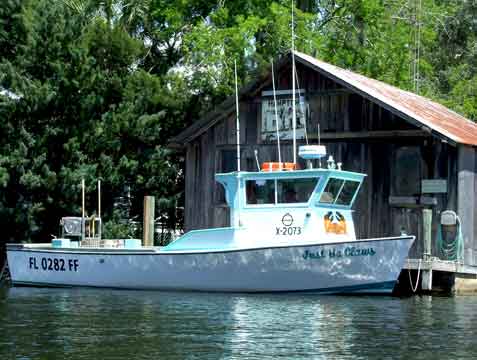Homosassa, FL: Just Be Claws - Crab Boat - Homosassa River