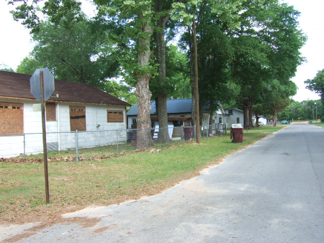 Crestview, FL: property by the crestview police department