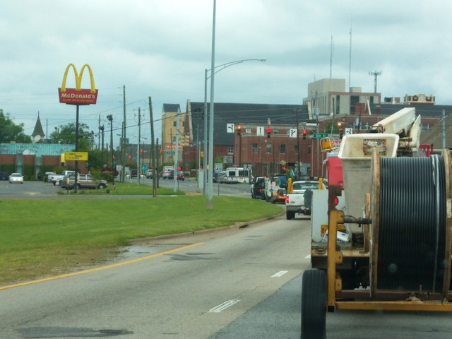 Tuscaloosa, AL: Coming off I-359 into Downtown