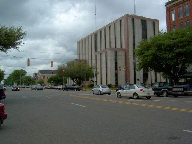 Tuscaloosa, AL: Greensboro Ave Downtown