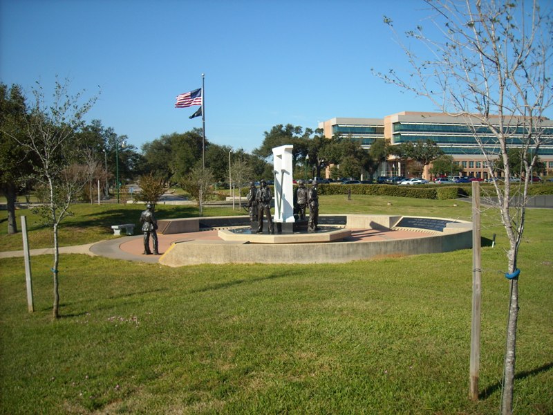 Pensacola, FL: World War II Memorial at Veteran's Memorial Park