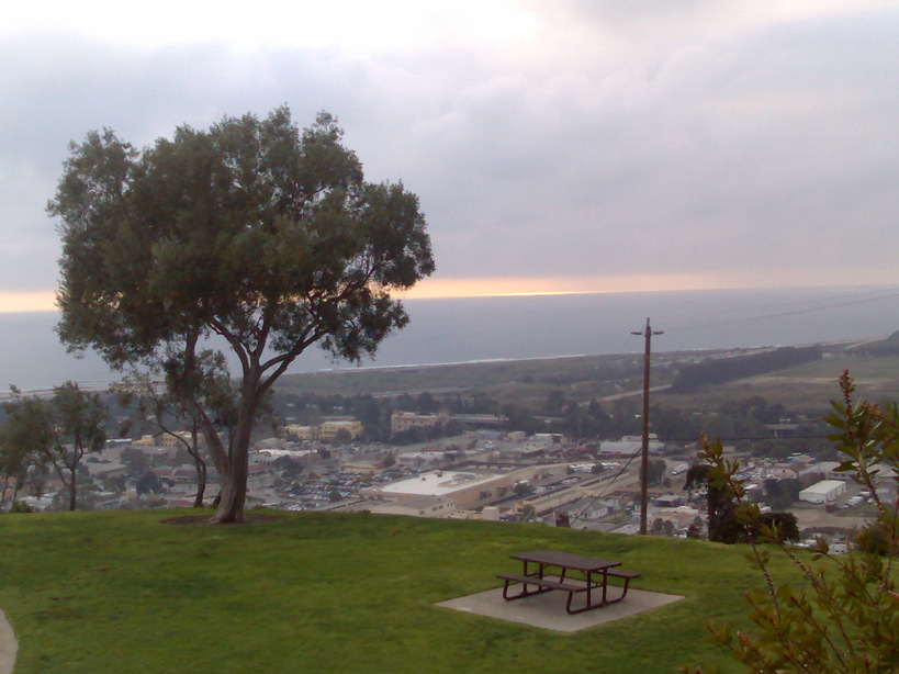 San Buenaventura (Ventura), CA : Park on top of the Ventura hills