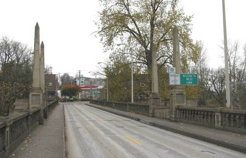 West Linn, OR: West Linn entrance from Oregon City