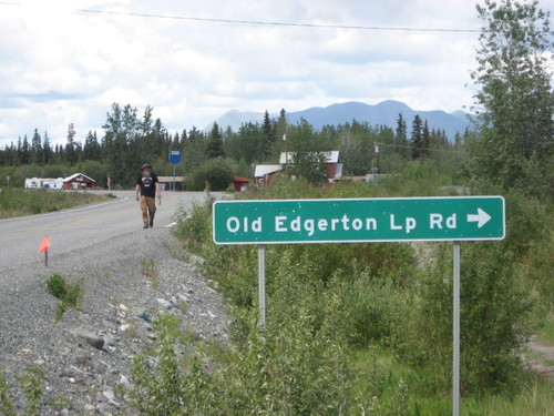 Kenny Lake, AK : Junction of New and Old Edgerton Highways