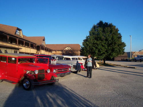 Carthage, MO: Awesome Antique Cars