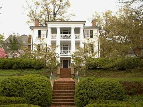 Staunton, VA : The back side of the Woodrow Wilson Birthplace