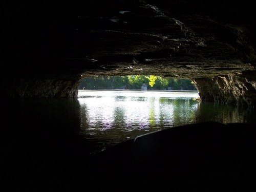 Sellersburg, IN: cave in sellersburg, in