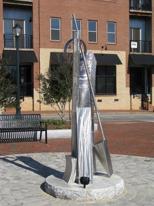 Salisbury, NC : Sentinel #2, Lee St. Plaza